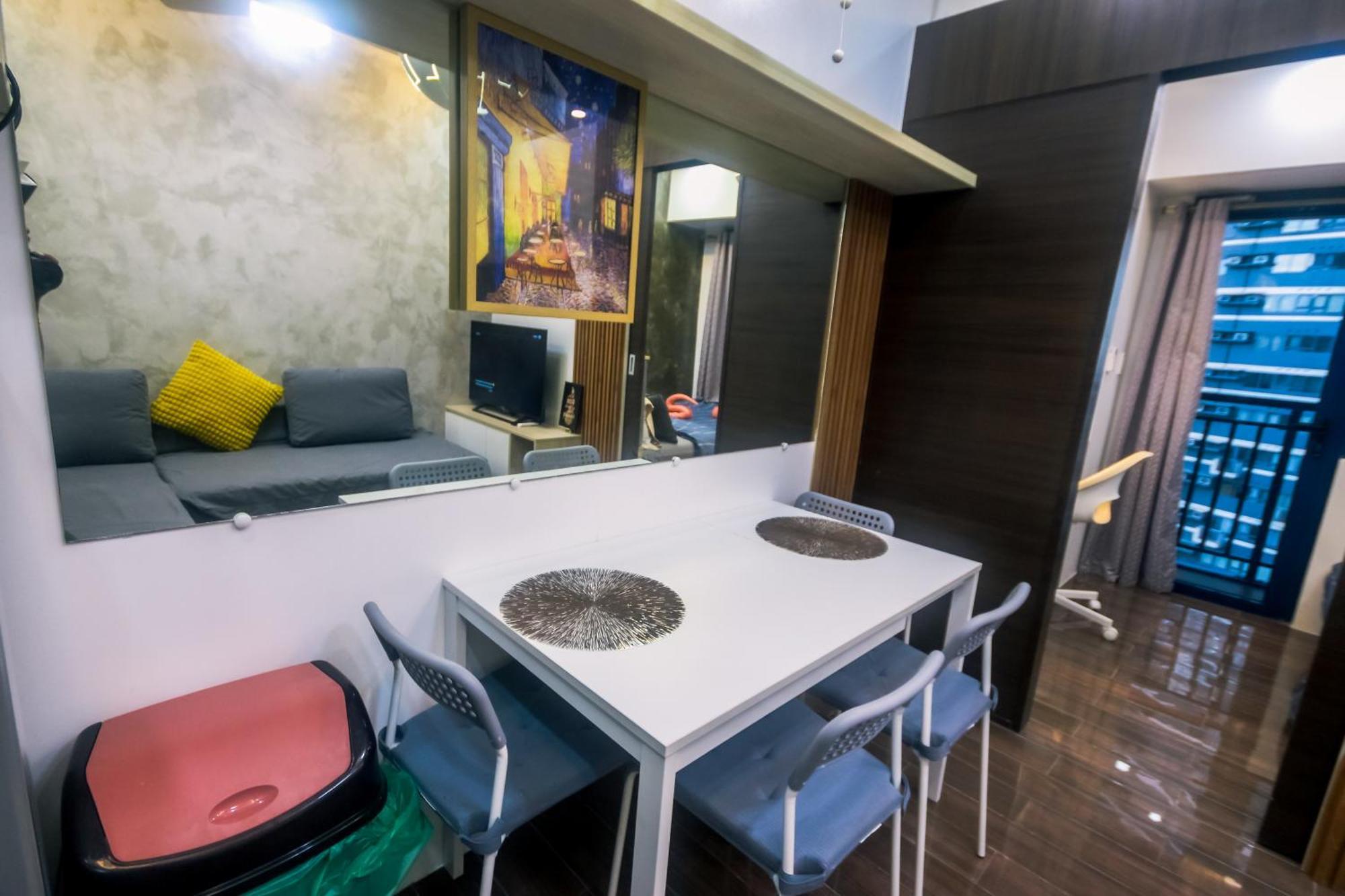 Apartment Cozy Crash Pad C Laughter Makati 2272 Swim Gym Park Internet 300 *