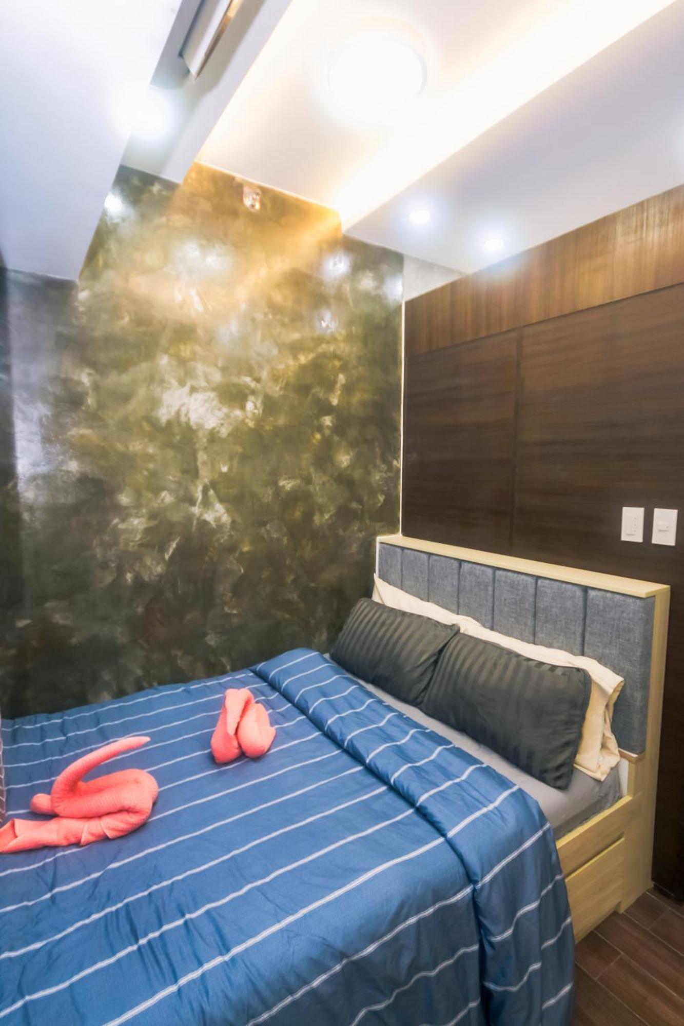 Cozy Crash Pad C Laughter Makati 2272 Swim Gym Park Internet 300 Apartment Manila